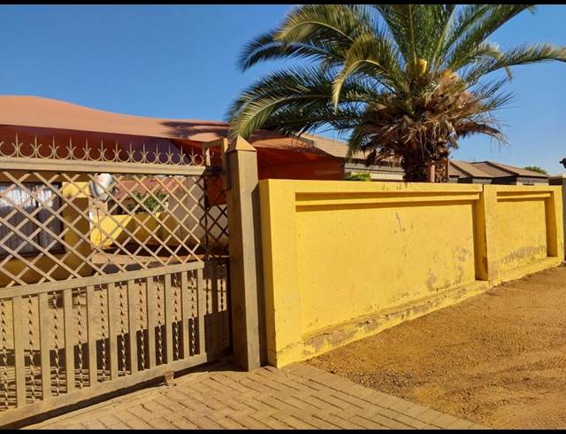 3 BEDROOM HOUSE FOR SALE IN SOSHANGUVE VV